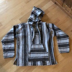 Artesanias F.R. Inc. Baja hooded pullover. Size L.